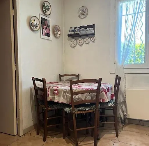 Maison Familiale Idealement Situee Avec Tout Le Confort